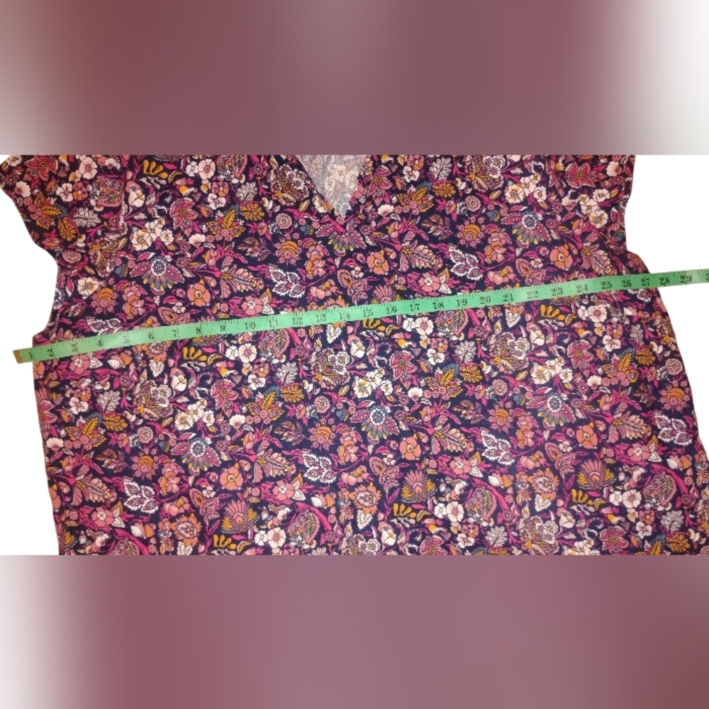2X Liz Claiborne Pinkish Burgundy Floral Split-Neck Tunic - Picture 4 of 6